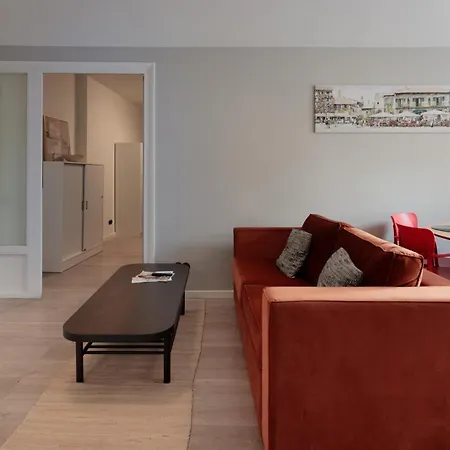 Colonel & Apartment *
