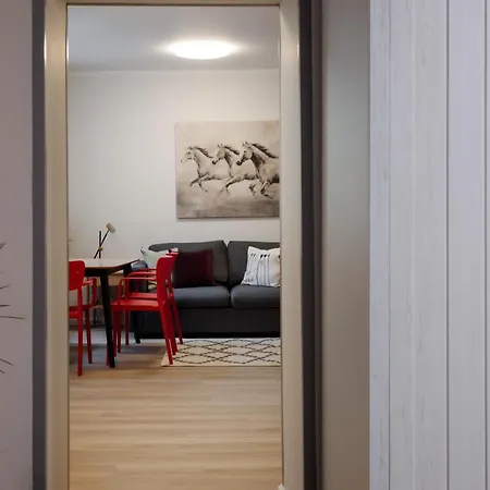Colonel & Apartment *